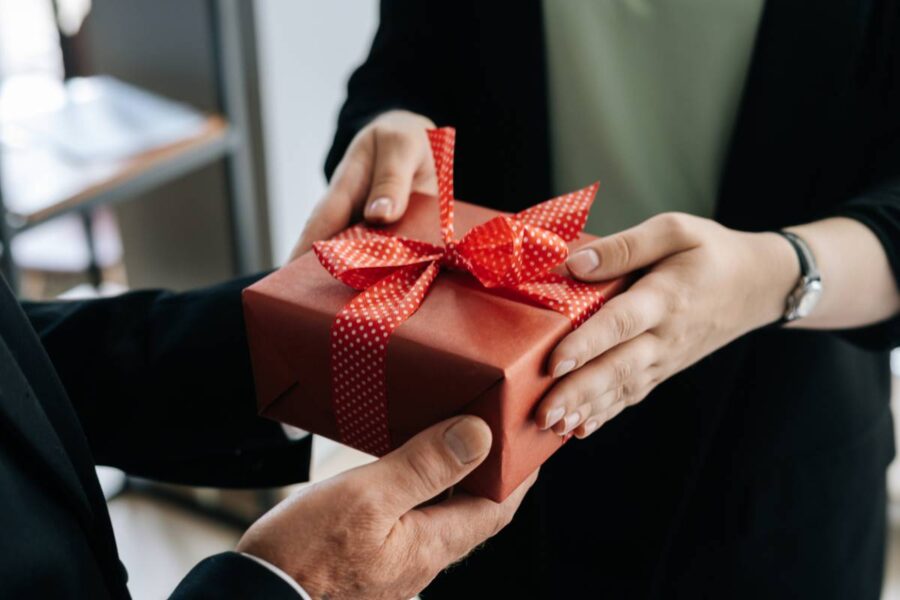 cadeaux uniques pour futur marié montre à gousset